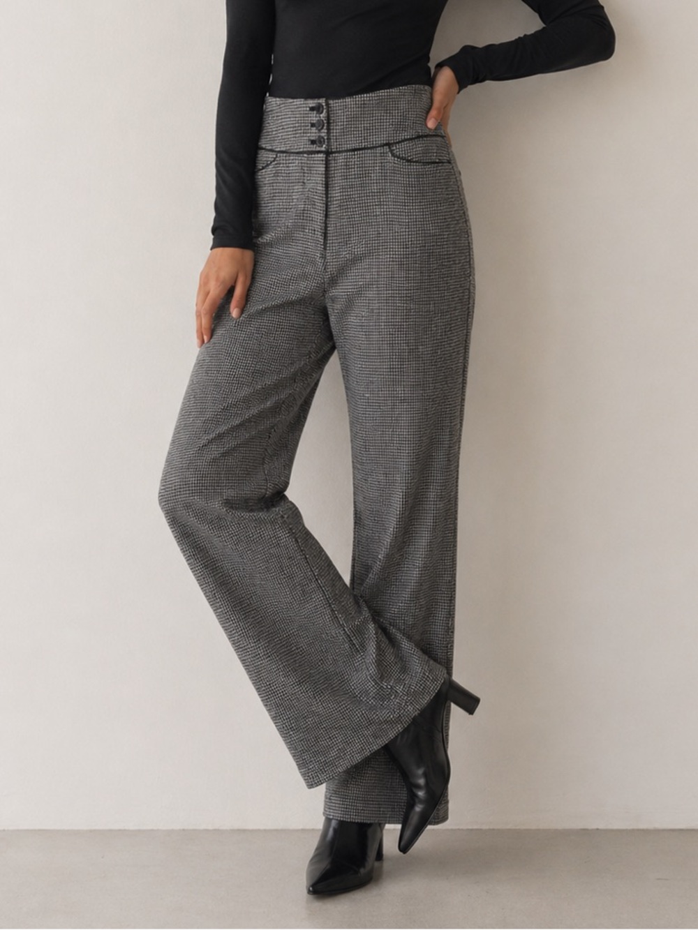 NWT White House Black Market Women's Trousers Size 4